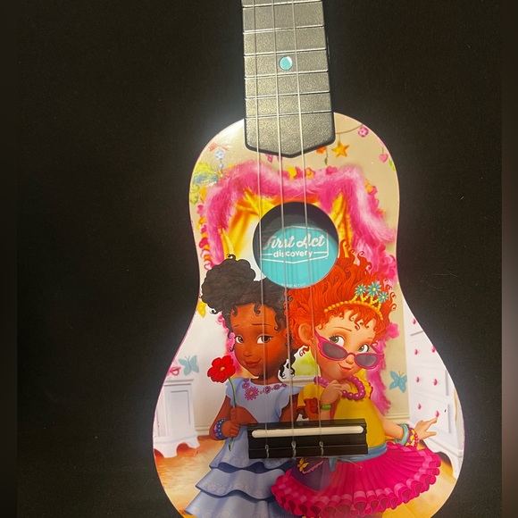 Fancy Nancy First Act Guitar - Picture 2 of 10